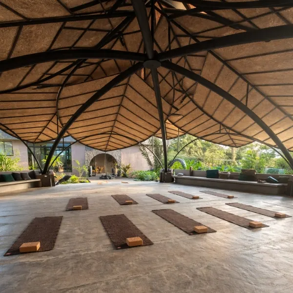 moongate-yoga-pavilion-open-air-retreat-space-costa-rica