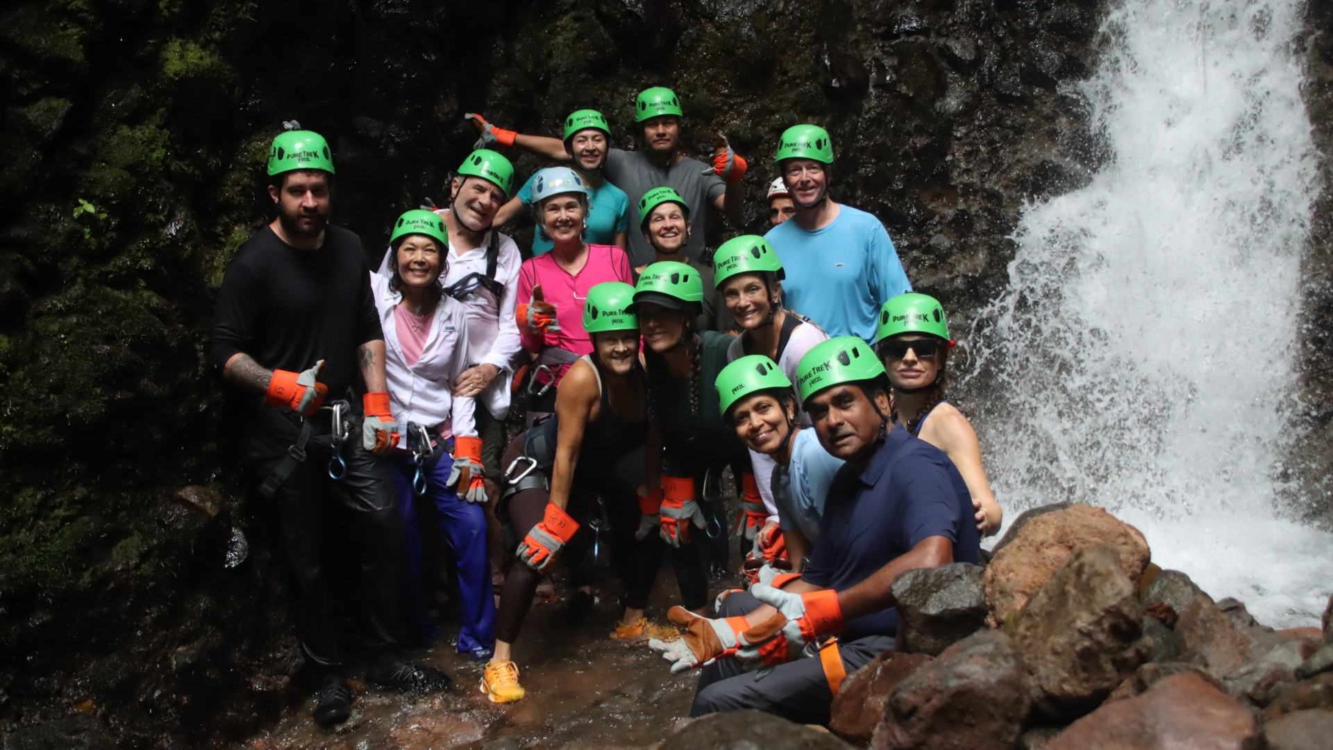 waterfall-canyoning-adventure-retreat-costa-rica.jpg